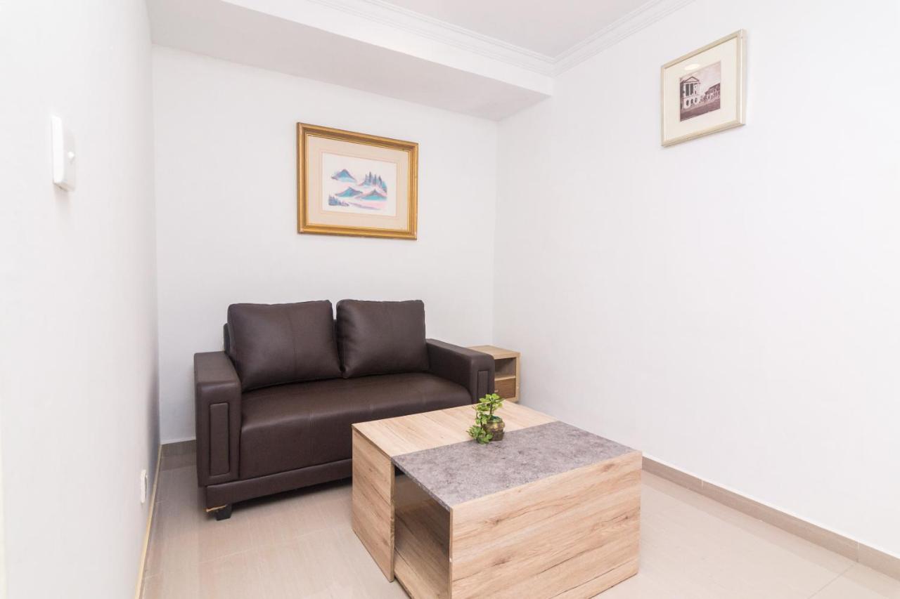 Vaccinated Staff - Oyo 1771 Zeke Hotel Batam ภายนอก รูปภาพ